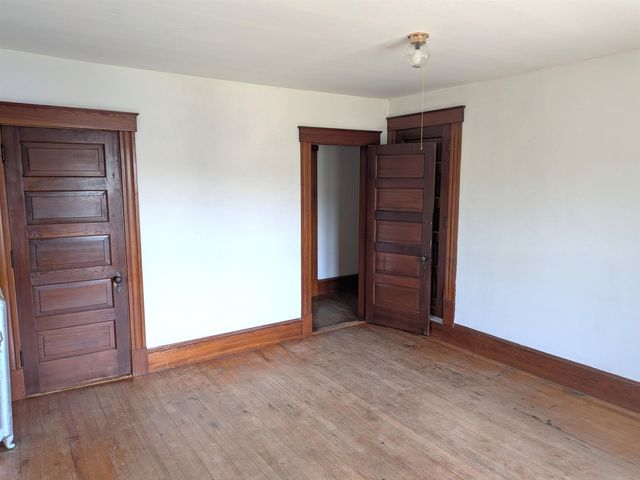 207 Elliot Street, Brattleboro, VT 05301