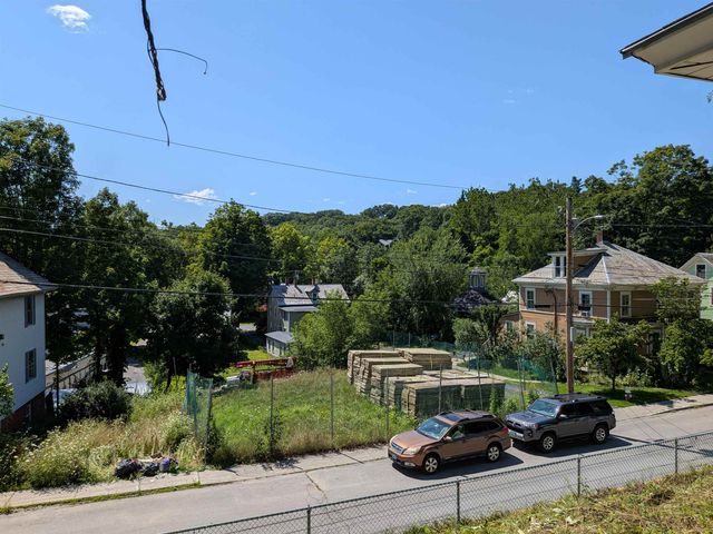207 Elliot Street, Brattleboro, VT 05301