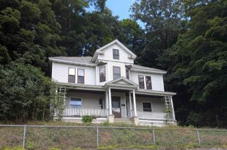 207 Elliot Street, Brattleboro, VT 05301