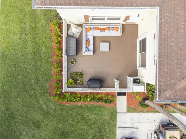 18 Amherst Court D, Royal Palm Beach, FL 33411