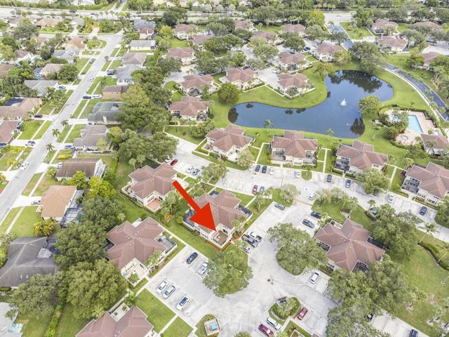 18 Amherst Court D, Royal Palm Beach, FL 33411