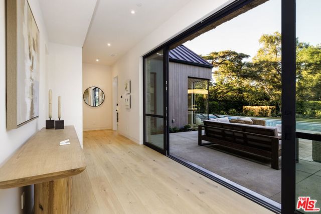 915 Camino Medio, Santa Barbara, CA 93110