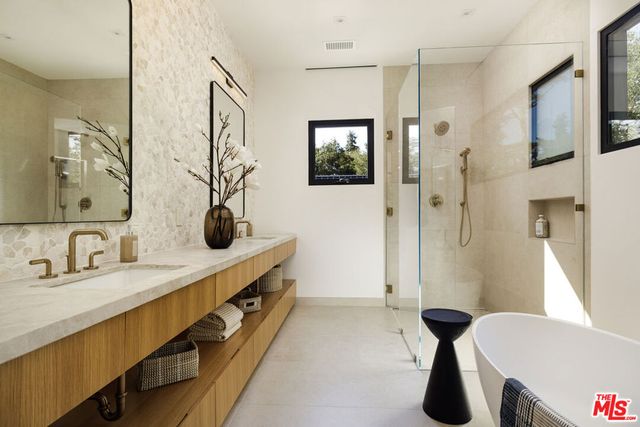 915 Camino Medio, Santa Barbara, CA 93110