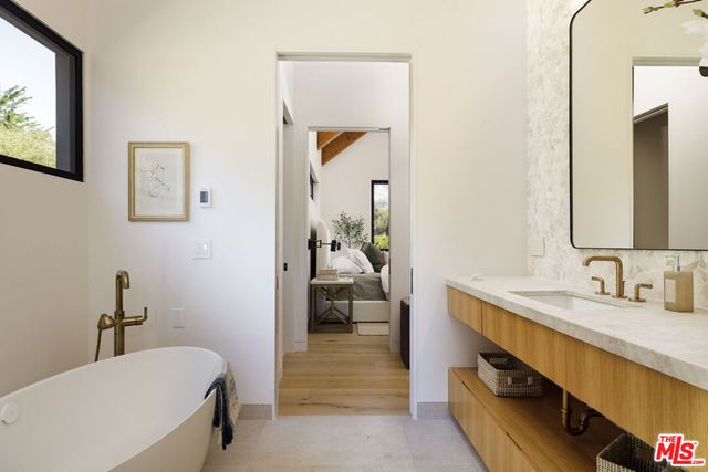 915 Camino Medio, Santa Barbara, CA 93110