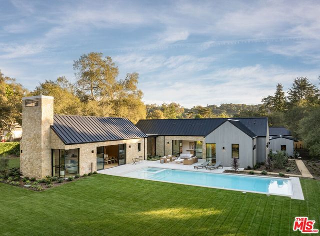 915 Camino Medio, Santa Barbara, CA 93110