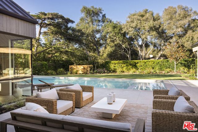 915 Camino Medio, Santa Barbara, CA 93110