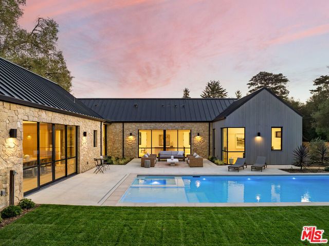 915 Camino Medio, Santa Barbara, CA 93110