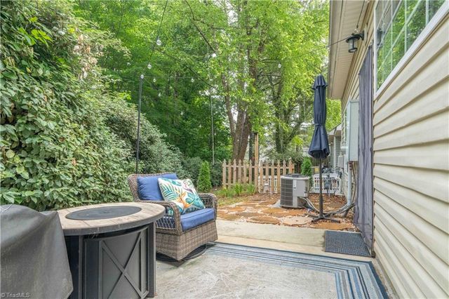 5076 Bartholomews Lane, Greensboro, NC 27407