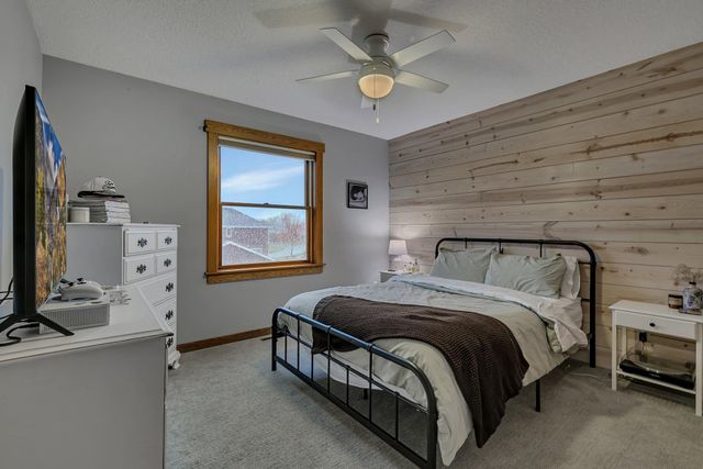 912 21st Avenue N, Sartell, MN 56377