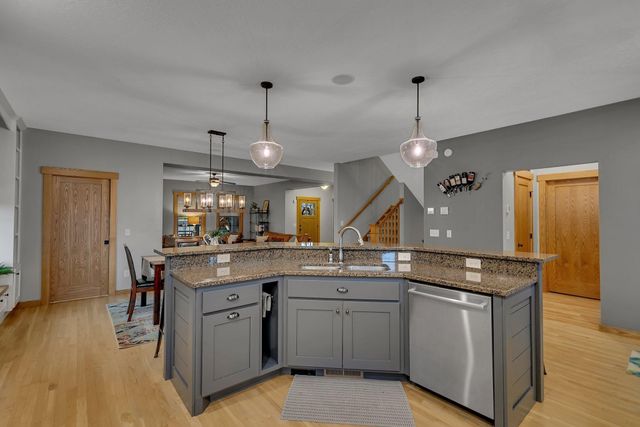 912 21st Avenue N, Sartell, MN 56377