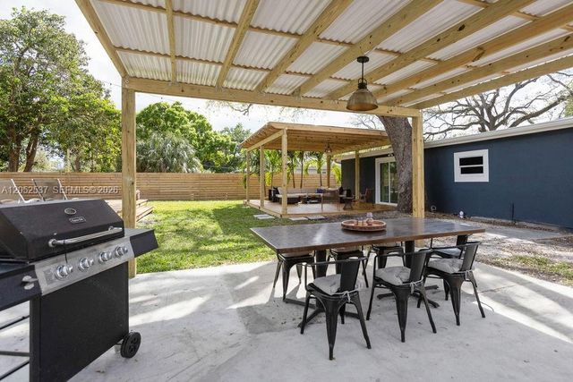 1230 NW 7th Avenue, Fort Lauderdale, FL 33311