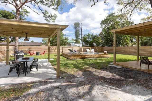 1230 NW 7th Avenue, Fort Lauderdale, FL 33311