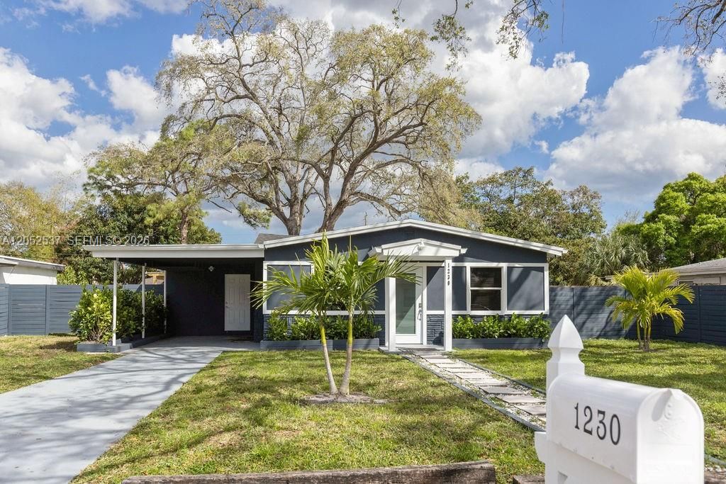1230 NW 7th Avenue, Fort Lauderdale, FL 33311
