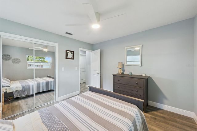 27821 LOIS DRIVE, Tavares, FL 32778