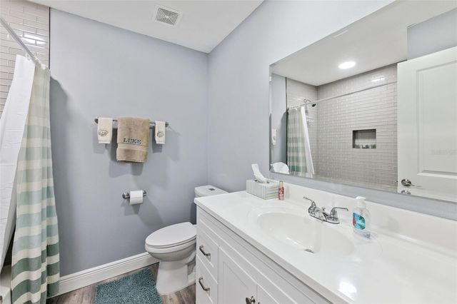 27821 LOIS DRIVE, Tavares, FL 32778
