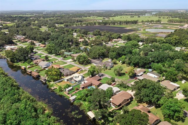 27821 LOIS DRIVE, Tavares, FL 32778