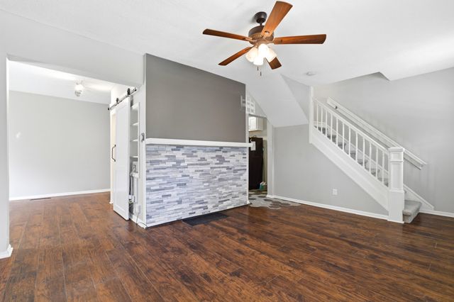 875 Oakwood Avenue, Columbus, OH 43206