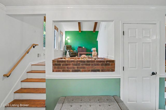 216 Shakeland Dr, Taylorsville, KY 40299