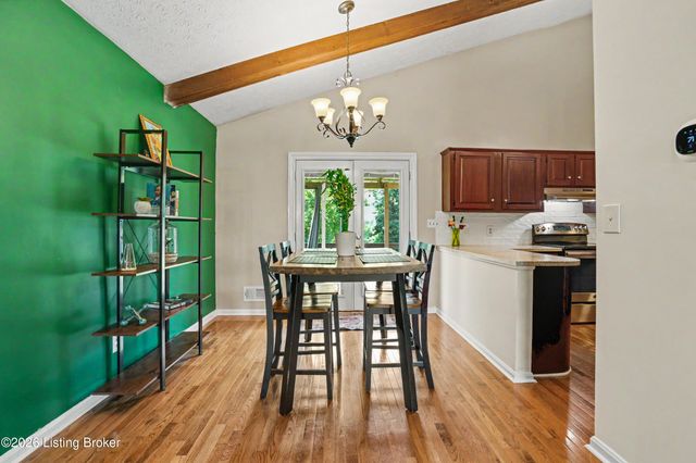 216 Shakeland Dr, Taylorsville, KY 40299