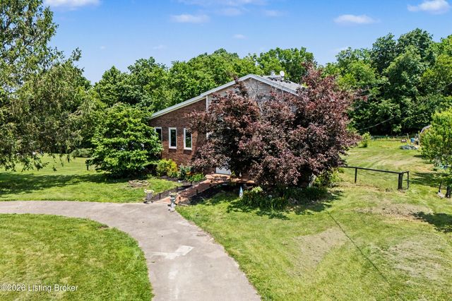 216 Shakeland Dr, Taylorsville, KY 40299