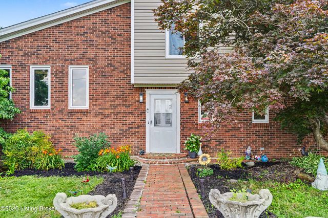 216 Shakeland Dr, Taylorsville, KY 40299