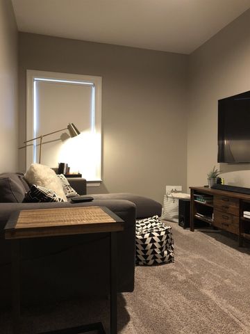 5948 Woodlands Ave, Nashville, TN 37211