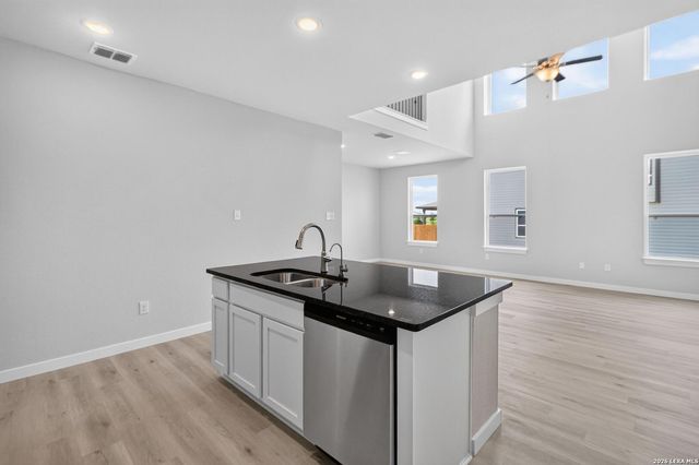 16411 GINGER XING, Elmendorf, TX 78112