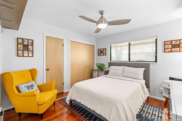 526 Crestway Dr, Windcrest, TX 78239