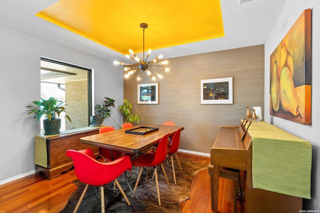 526 Crestway Dr, Windcrest, TX 78239