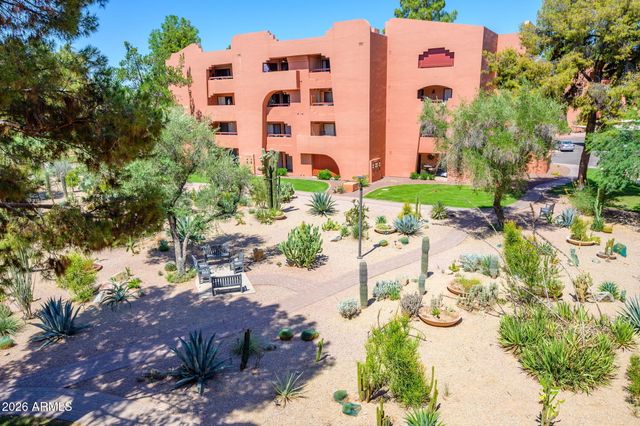 12212 N PARADISE VILLAGE Parkway S 318, Phoenix, AZ 85032