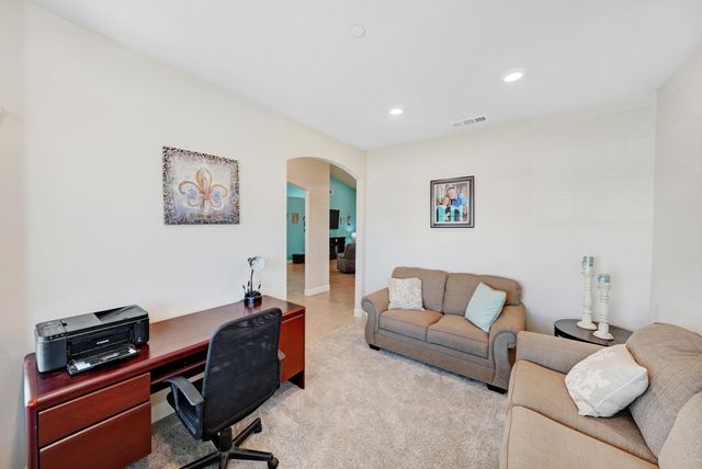 1849 Softwind Drive, Tulare, CA 93274