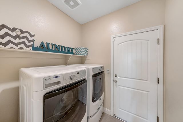 1849 Softwind Drive, Tulare, CA 93274