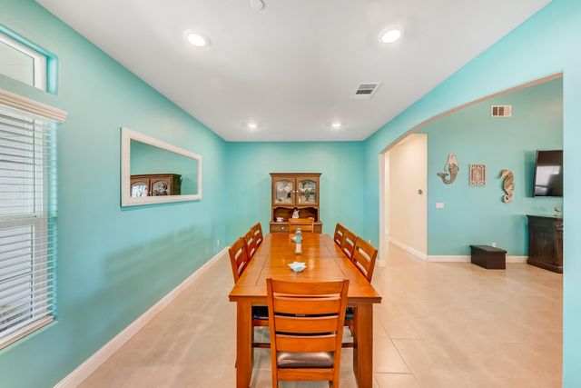 1849 Softwind Drive, Tulare, CA 93274