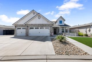 1849 Softwind Drive, Tulare, CA 93274