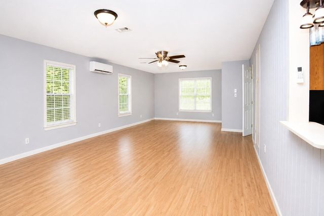 112 Lone Pine Drive, Huffman, TX 77336