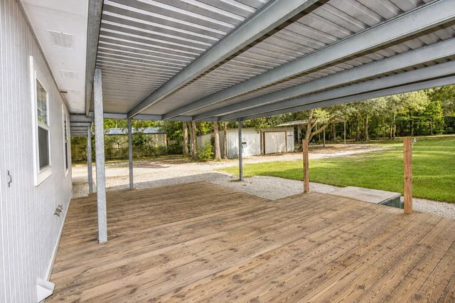 112 Lone Pine Drive, Huffman, TX 77336