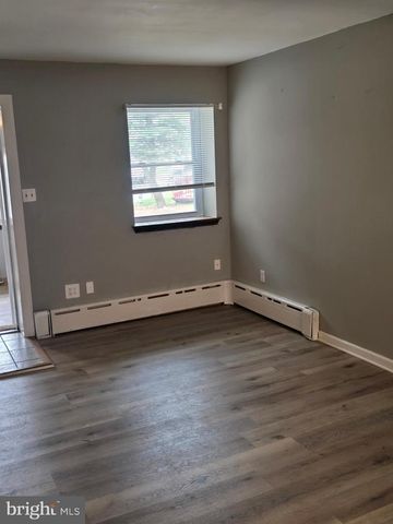 419 GILPIN RD, Upper Darby, PA 19082