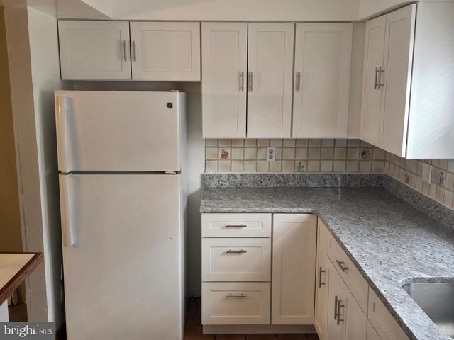 419 GILPIN RD, Upper Darby, PA 19082