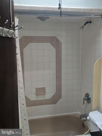 419 GILPIN RD, Upper Darby, PA 19082