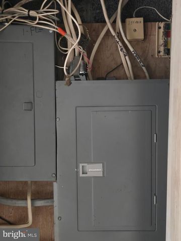 419 GILPIN RD, Upper Darby, PA 19082