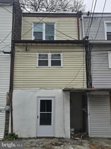 419 GILPIN RD, Upper Darby, PA 19082