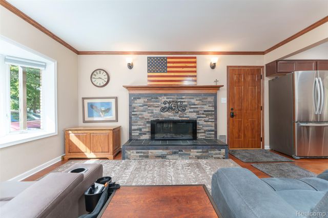 81 Groveland Drive, Marion Township, MI 48843