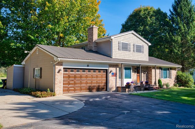 81 Groveland Drive, Marion Township, MI 48843