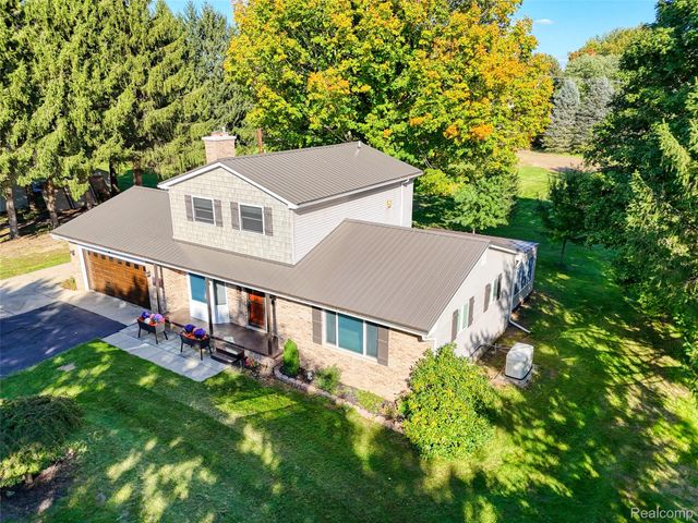 81 Groveland Drive, Marion Township, MI 48843