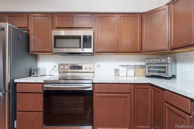 81 Groveland Drive, Marion Township, MI 48843
