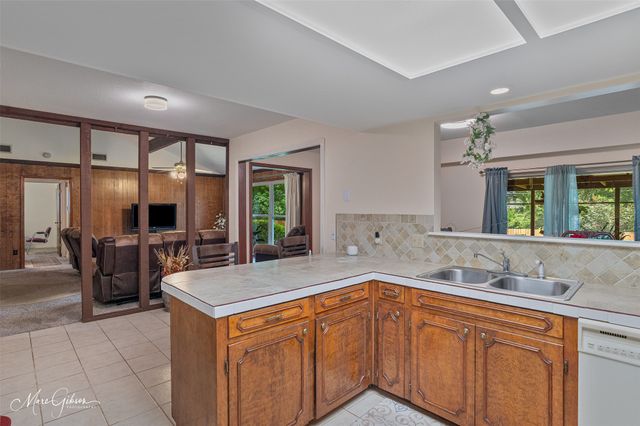 2032 N Kirkwood Drive, Shreveport, LA 71118