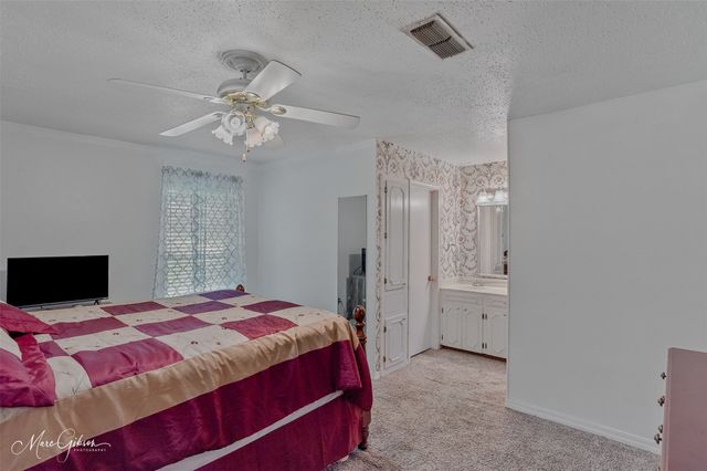 2032 N Kirkwood Drive, Shreveport, LA 71118