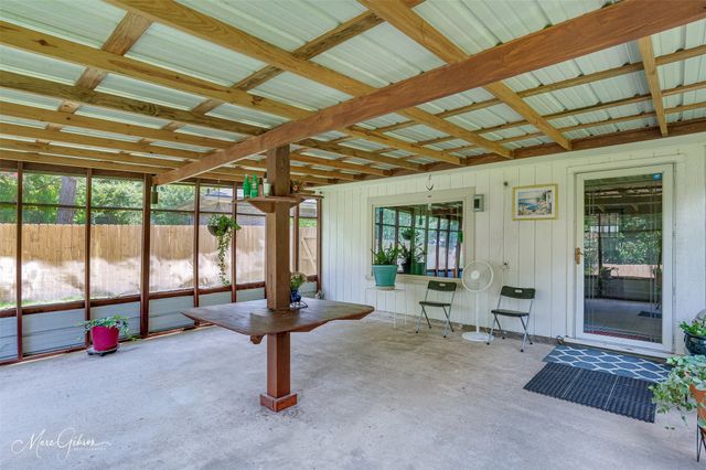 2032 N Kirkwood Drive, Shreveport, LA 71118