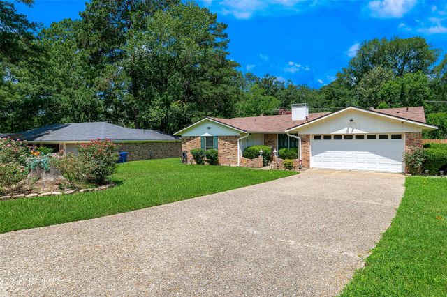 2032 N Kirkwood Drive, Shreveport, LA 71118
