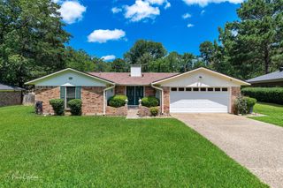 2032 N Kirkwood Drive, Shreveport, LA 71118